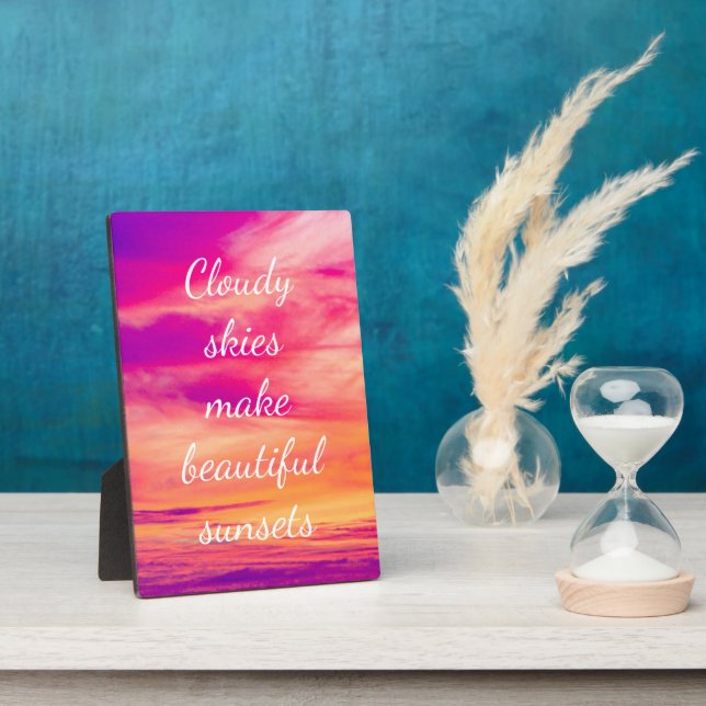 Placa Expositora Cielos nublados hacen hermosos atardeceres (Lado)