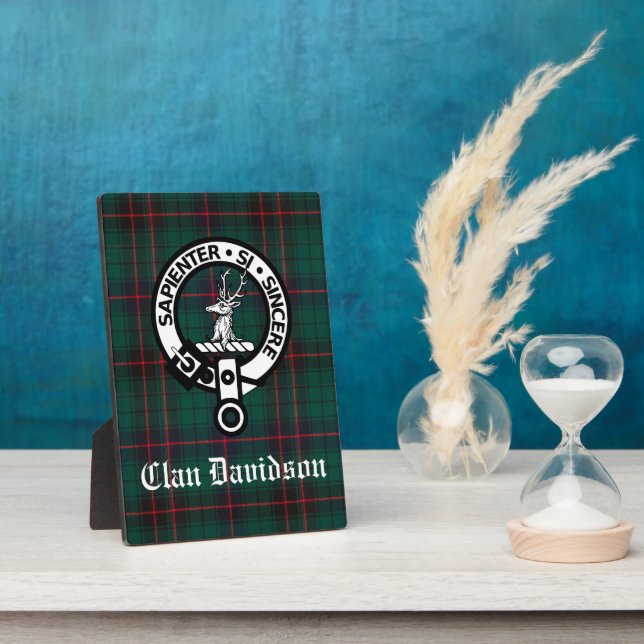 Placa Expositora Clan Davidson Escudo Badge y Tartan Tabletop (Lado)