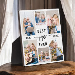Placa Expositora Collage de fotos de Abuelos Pops<br><div class="desc">Captura el amor entre Pops y sus nietos con el Collage de fotos Plaque de nuestro abuelo. Esta placa personalizada muestra un reconfortante collage de fotos, mostrando hermosamente momentos apreciados compartidos entre Poppy y sus queridos nietos. Alrededor de las fotos está el entrañable título "Pops", agregando un toque especial al...</div>