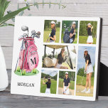 Placa Expositora Collage de fotos de golf rosado monograma<br><div class="desc">Esta placa fotográfica personalizada con un pie de caballete es una excelente manera de honrar a los recuerdos favoritos con un toque inspirado en el golf. En el lado izquierdo, el diseño presenta una bolsa de golf rosa de acuarela con un personalizado monograma impreso inicialmente en la bolsa. A continuación,...</div>