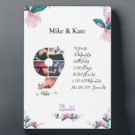 Placa Expositora Collage de fotos personalizadas Aniversario de la<br><div class="desc">Bienvenido a Roar Graphics Zazzle Store. Este regalo romántico, dulce y único de la pareja es el regalo perfecto para usted o una pareja que está cerca de usted. Presenta una foto personalizada de la pareja con Moda y tipografía moderna que muestra las fechas importantes de su relación. Para cualquier...</div>