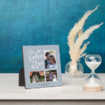 Placa Expositora Collage de nuestro día de bodas 3 guión de foto az<br><div class="desc">Después de tu gran día, exhibe orgullosamente este collage con tus 3 fotos favoritas para reemplazar las de muestra, junto con el elegante guión Nuestro Día de la Boda con motivos artísticos del corazón sobre un polvoriento fondo azul. Personalice fácilmente con sus nombres y fecha de boda en la parte...</div>