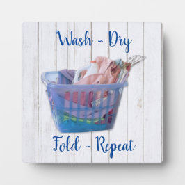 Placa Expositora Colorida Lavandería Doblada Sobre Peligros En Cest