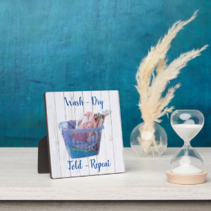 Placa Expositora Colorida Lavandería Doblada Sobre Peligros En Cest