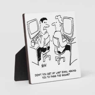 Placa Expositora Correo electrónico de operador de equipo que solic