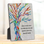 Placa Expositora Crear su propio presupuesto Inspirador/motivaciona<br><div class="desc">Este singular Plaque está decorado con un colorido diseño de mosaico de árbol de la vida. Añade tu cita elegida para personalizarla. Haga clic en Personalizar Más adelante para editar el tipo de letra,  el tamaño de la fuente y el color de la fuente. Original Mosaico © Michele Davies.</div>