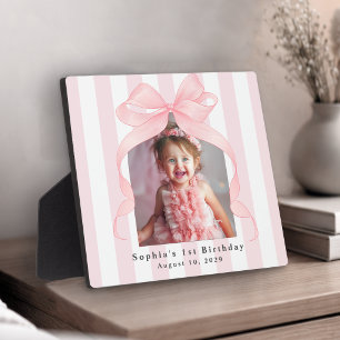 Placa Expositora Cumpleaños de niñas con rayas rosadas y lazo