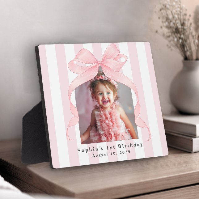 Placa Expositora Cumpleaños de niñas con rayas rosadas y lazo (Subido por el creador)