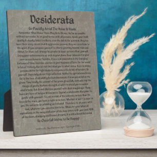 Placa Expositora Desiderata on Gray Marble