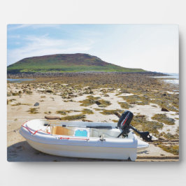 Placa Expositora Dinghy en la playa