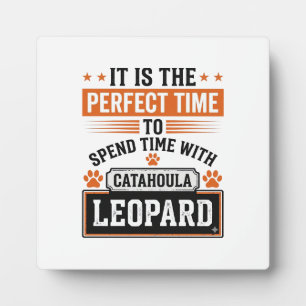 Placa Expositora Diseño de camiseta de época de perro leopardo Cata