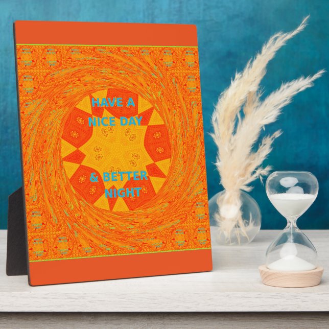 Placa Expositora Disfruta de un buen día y mejor arte nocturno (Lado)