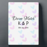 Placa Expositora Divina coincidencia añadir nombre de pareja letra<br><div class="desc">Para enamorados como nosotros</div>