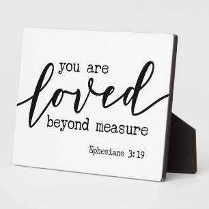 Placa Expositora Efesios 3:19 Te aman más allá del Rótulo