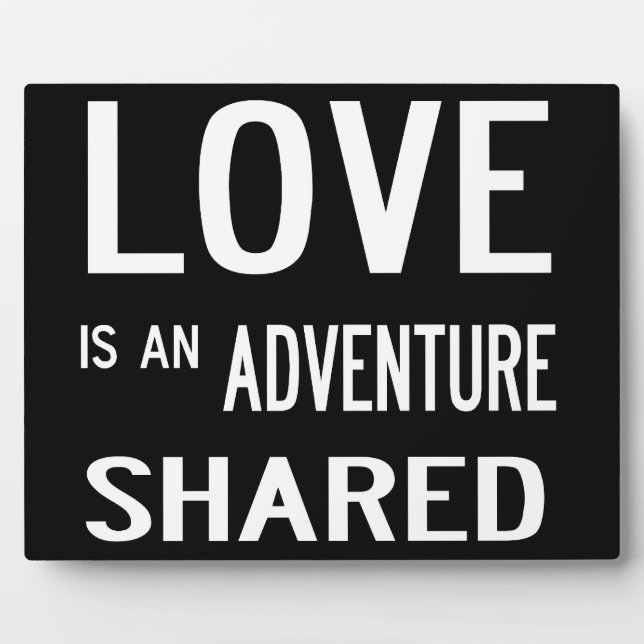 Placa Expositora El amor es una aventura (Frente)