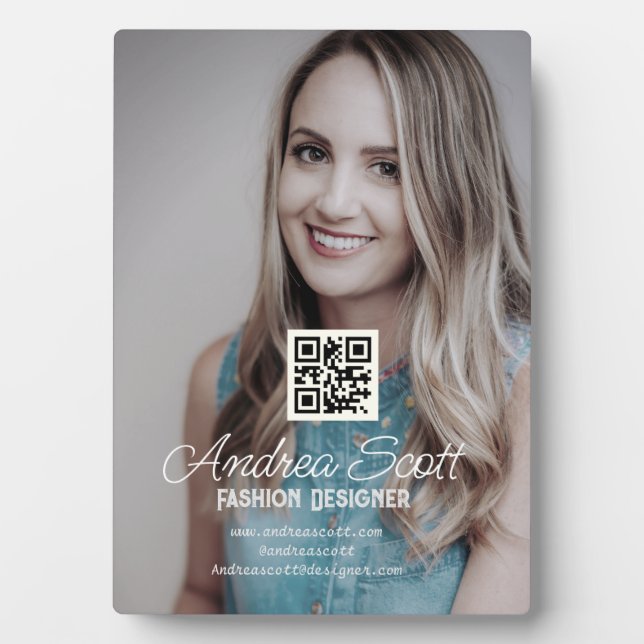 Placa Expositora El jefe de negocios femenino agrega el nombre de l (Frente)