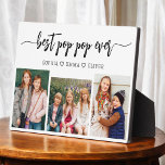 Placa Expositora El mejor Collage de fotos de abuelo del pop pop<br><div class="desc">Capturar el amor entre el Pop y sus nietos con el Collage de fotos Plaque de nuestro abuelo. Esta placa personalizada presenta un reconfortante collage de fotos, que muestra hermosamente momentos apreciados compartidos entre papá y sus queridos nietos. Alrededor de las fotos está el entrañable título "Poppy", agregando un toque...</div>