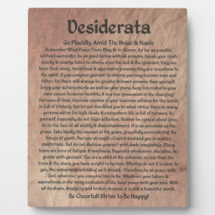 Placa Expositora El poema de Desiderata sobre la piedra del planeta