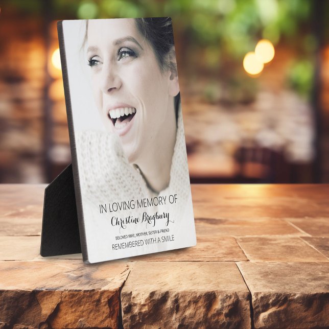 Placa Expositora Elegante Mínimo En La Foto De Memoria Amante (Subido por el creador)