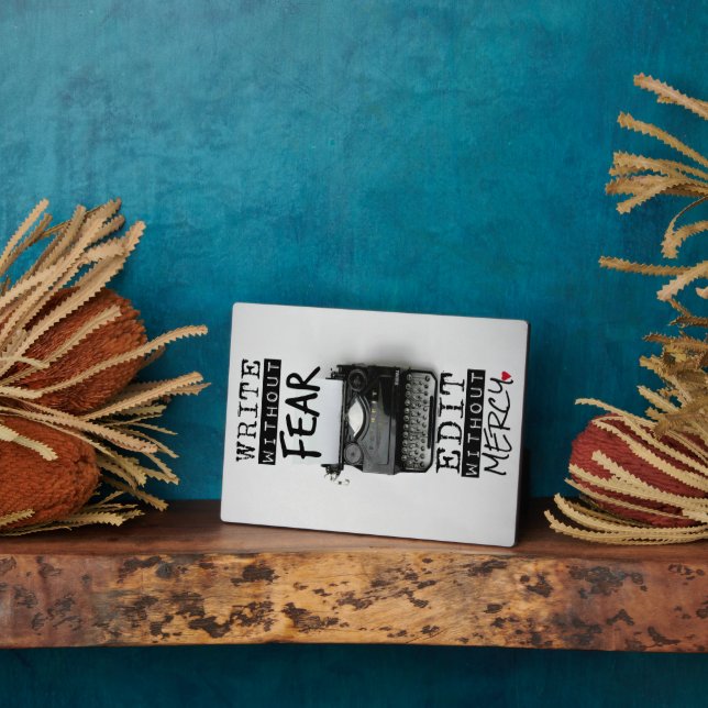 Placa Expositora Escribir Sin Miedo. Editar Sin Misericordia. - FOT (Lado)