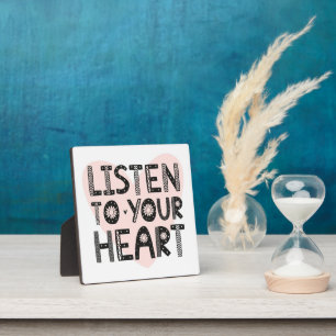 Placa Expositora Escuche Su Cita De Corazón