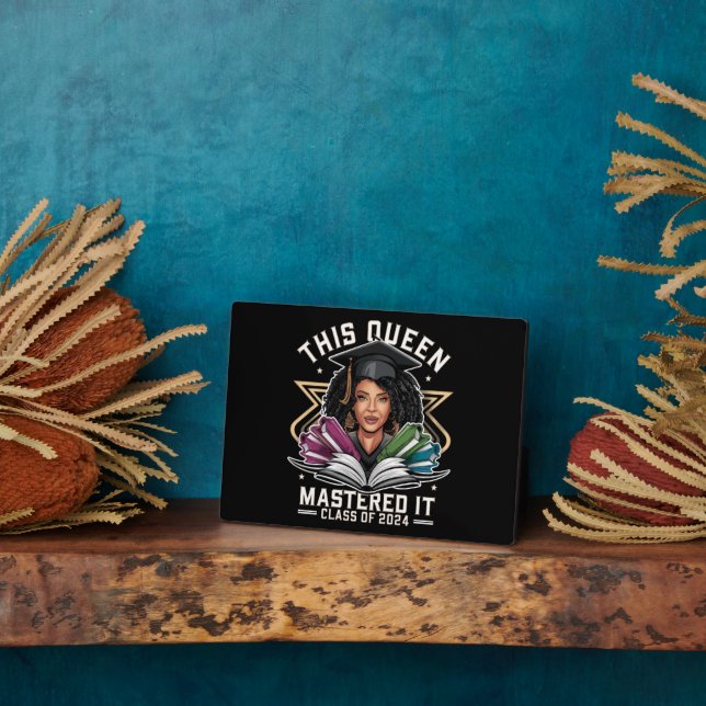 Placa Expositora Esta Reina dominó la clase de graduación de 2024 (Lado)