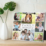 Placa Expositora Familia 8 Collage de fotos<br><div class="desc">Una elegante placa de collage de fotos personalizado 8 para mostrar tus fotos familiares favoritas. Añade ocho fotos de padres,  hijos,  abuelos,  otros miembros de la familia,  mascotas,  etc. Personaliza "FAMILIA",  escrita en el medio en tipografía abierta,  y agrega nombres de familia u otro texto en una tipografía simple.</div>