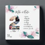 Placa Expositora Feliz 2° aniversario, Personalizado collage de fot<br><div class="desc">Bienvenido a Roar Graphics Zazzle Store. Este regalo romántico, dulce y único de la pareja es el regalo perfecto para usted o una pareja que está cerca de usted. Presenta una foto personalizada de la pareja con Moda y tipografía moderna que muestra las fechas importantes de su relación. Para cualquier...</div>