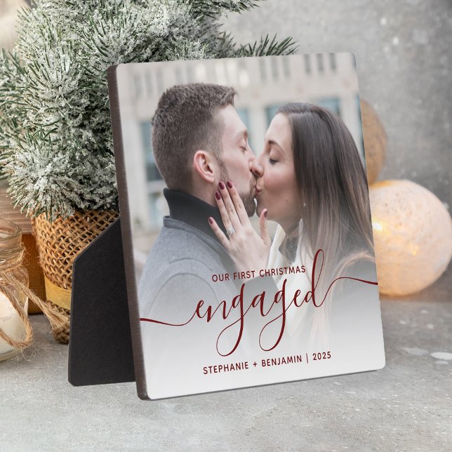 Placa Expositora First Christmas Engaged Photo Burgundy Red Script (Subido por el creador)