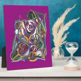 Placa Expositora Flores, sobre un fondo morado