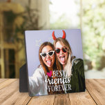 Placa Expositora Foto de BFF Los mejores amigos para siempre modern<br><div class="desc">La moderna placa fotográfica de BFF,  con un moderno diseño de Best Friends Forever,  está cubierta con letras blancas modernas y decoradas con un bonito corazón rosa. Personalizable fácil agregando tu foto favorita editando el campo de plantilla.</div>