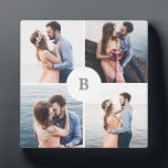 Placa Expositora Foto de colección de cuadrícula de monograma<br><div class="desc">Una placa fotográfica personalizado es una hermosa manera de mostrar las fotos de tu familia.</div>