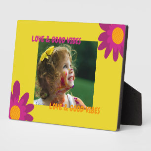 Placa Expositora Foto Retro Rosa y Naranja Amor y Buenos Vibes