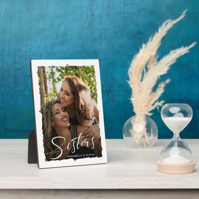 Placa Expositora Fotos modernas de Sisters Script (Lado)