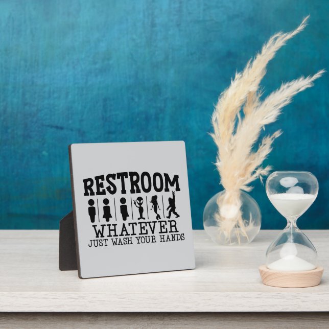 Placa Expositora Funny Wash Your Hands Gender Neutral Restroom (in situ)