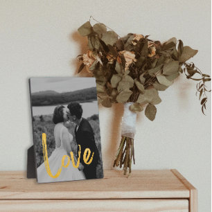 Placa Expositora Golden LOVE Script Easel Personaliza la foto