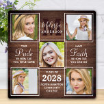 Placa Expositora Graduación Rustica Personalizada de 5 Collages de<br><div class="desc">Celebre su graduación y dé un regalo especial personalizado con esta placa de graduación de collage de fotos personalizados en un diseño rústico de madera de campo. Esta placa única para graduados de collage de fotos será un tesoro. Personalizar con 6 de tus fotos favoritas de la universidad y personaliza...</div>