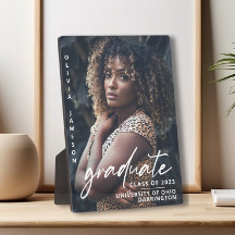 Guión manuscrito moderno para graduados | Foto