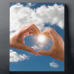 Placa Expositora Hands of love<br><div class="desc">Hands of love. Reach out show your love for... .</div>