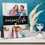 Placa Expositora Hashtag Momlife 2 Fotos Personalizado<br><div class="desc">Celebra el hermoso caos de la maternidad con la etiqueta Momlife 2 Fotos Personalizado Plaque. Con la popular frase "#Momlife" en un diseño elegante y moderno, esta placa es totalmente personalizable con dos de tus fotos favoritas. Una adición perfecta a la decoración de tu casa o un regalo para las...</div>