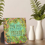 Placa Expositora Hogar Demasiado Pequeña Cita Irlandesa Inespiritua<br><div class="desc">Esta dulce cita irlandesa y la colorida placa le añadirán un agradable toque a la decoración de su St. Patty. Este ilustracion de bonito fue creado para el Día de San Patricio, pero funcionaría todo el año. ¡Celebra incluso si no eres irlandés! ¡Que empiecen los Shenanigans! Para ver más ilustraciones...</div>