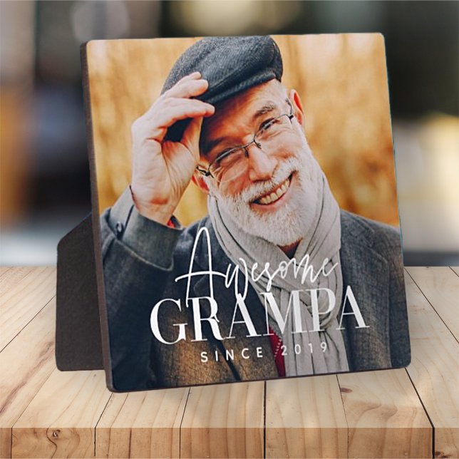 Placa Expositora Increíble Grampa desde 20XX Sencilla Foto Elegante (Subido por el creador)