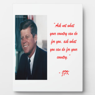 Placa Expositora JFK & Cita de No Preguntes