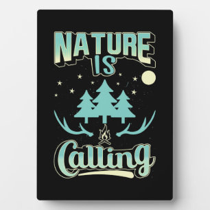 Placa Expositora La naturaleza del senderismo llama