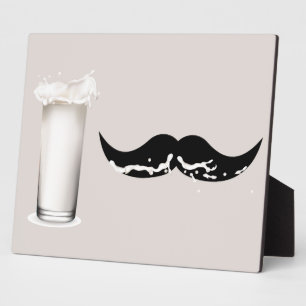 Placa Expositora Leche Mustache Creme