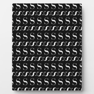 Placa Expositora Letra monográfica inicial S