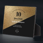 Placa Expositora Logotipo de reconocimiento de años de servicio de<br><div class="desc">Muestre a sus empleados cuánto valora su dedicación y lealtad con nuestro premio de logotipo de reconocimiento de Personalizados por años de servicio. Esta elegante placa estilo trofeo sirve como símbolo atemporal de apreciación y permite personalizarla con el nombre del empleado, años de servicio y un mensaje especial. También puede...</div>