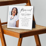 Placa Expositora Madre de graduado en el cielo para foto de graduac<br><div class="desc">Esta conmovedora placa conmemorativa es una manera sincera de honrar a un ser querido que ha pasado pero que todavía es profundamente recordado. La placa muestra una foto junto con el texto personalizado "Reservado", con el nombre y la relación del graduado con el graduado, creando un conmovedor recordatorio de su...</div>
