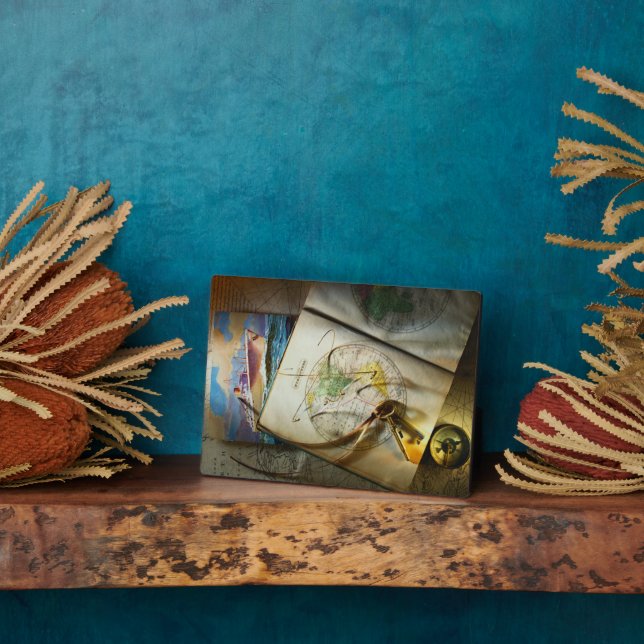 Placa Expositora Mapa y brújula (Lado)