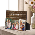Placa Expositora Mejor Collage de fotos de Madera Abuelo Abuelo<br><div class="desc">Captura el amor entre Poppy y sus nietos con nuestro abuelo Collage de fotos Plaque. Esta placa personalizada muestra un reconfortante collage de fotos, mostrando hermosamente momentos apreciados compartidos entre Poppy y sus queridos nietos. Alrededor de las fotos está el entrañable título "Poppy", agregando un toque especial al diseño. Esta...</div>